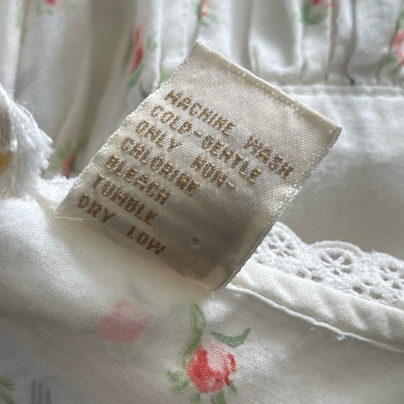 Vintage Victoria's Secret Floral Cotton Nightgown - Picture 9 of 9